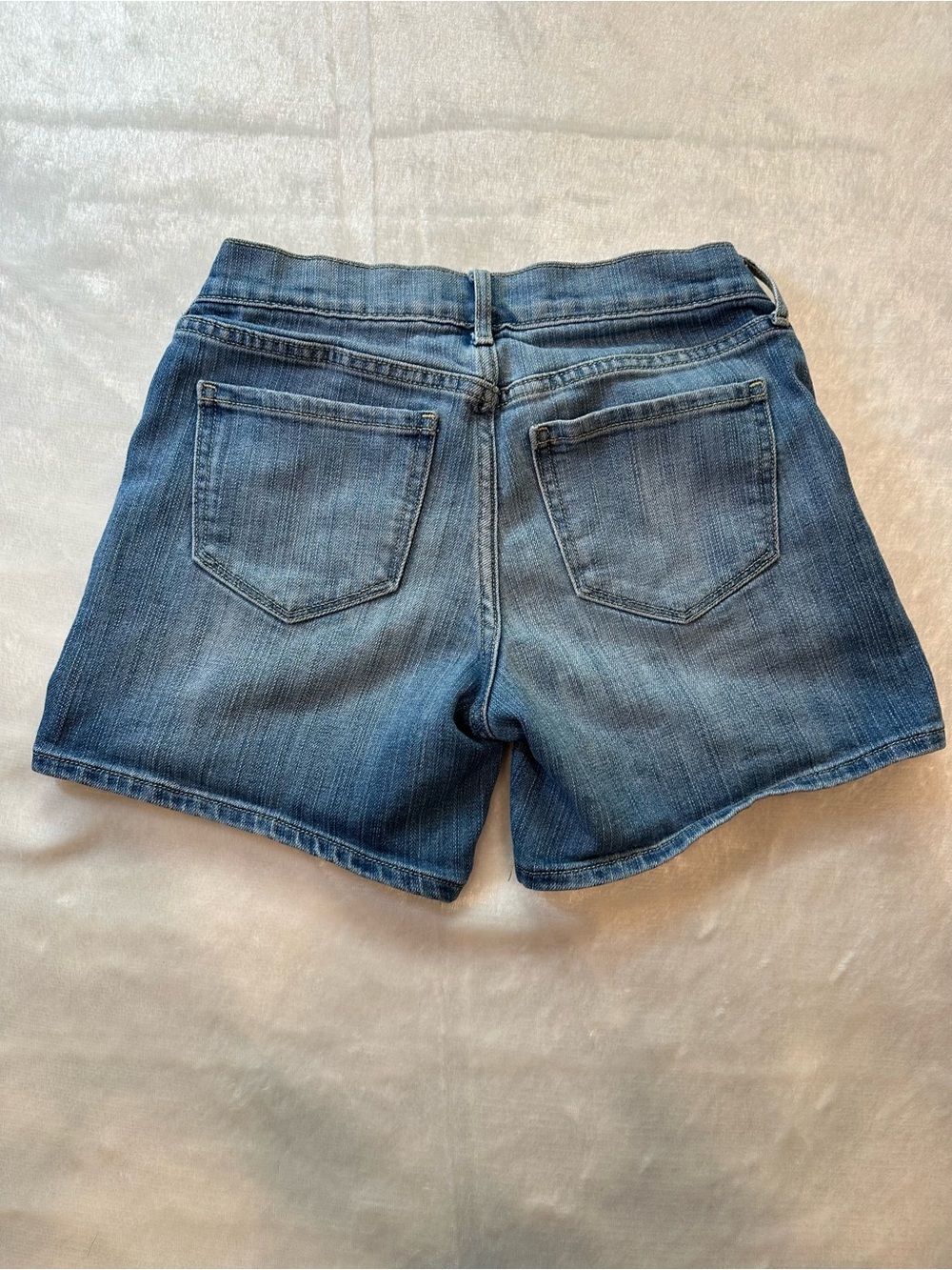 3 Small Denim Shorts Bundle Size 0, 4, 2 - Picture 7 of 16